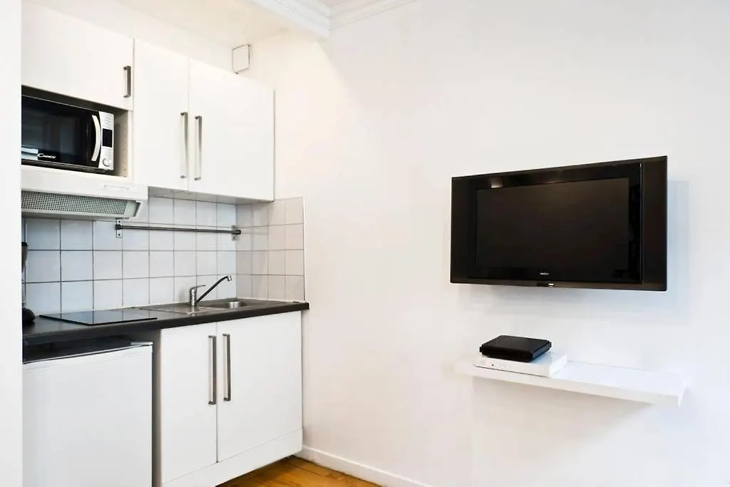 Bluestay 274 - Charmant Appartement A Paris 0*,