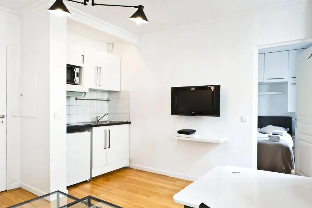 Bluestay 274 - Charmant Appartement A Paris 0*,  France